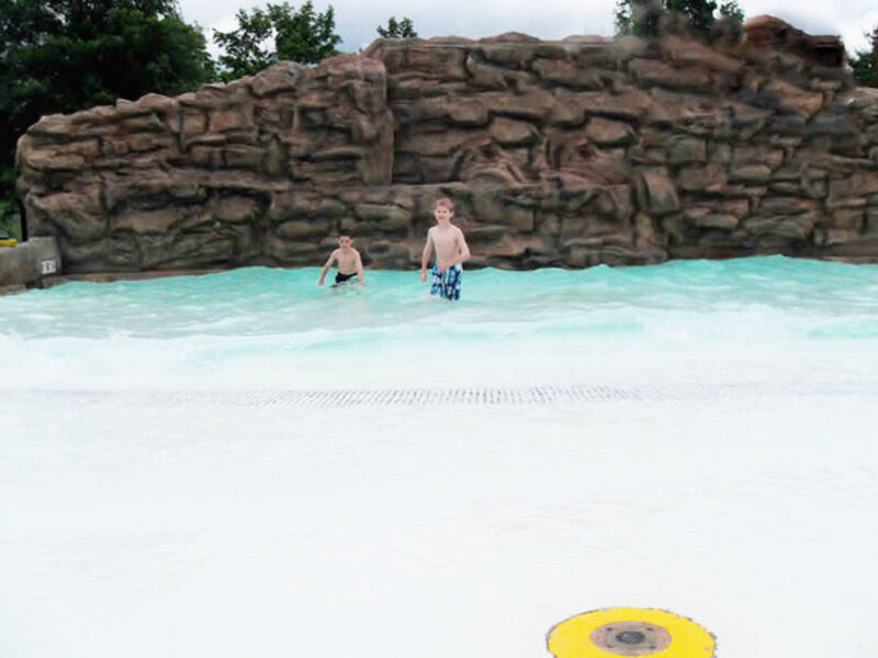 005-piscina-de-olas